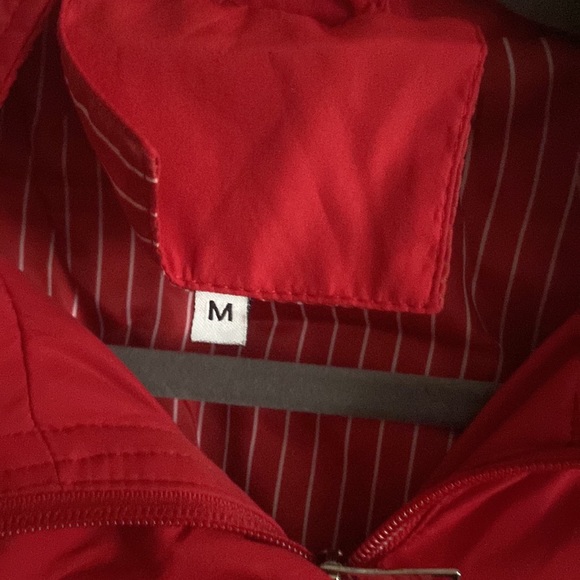 NWT Red hooded raincoat trenchcoat. Medium - Picture 6 of 7